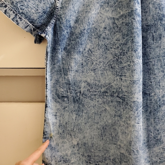 Short Sleeved Tie Dye Shirt - Picture 8 of 9